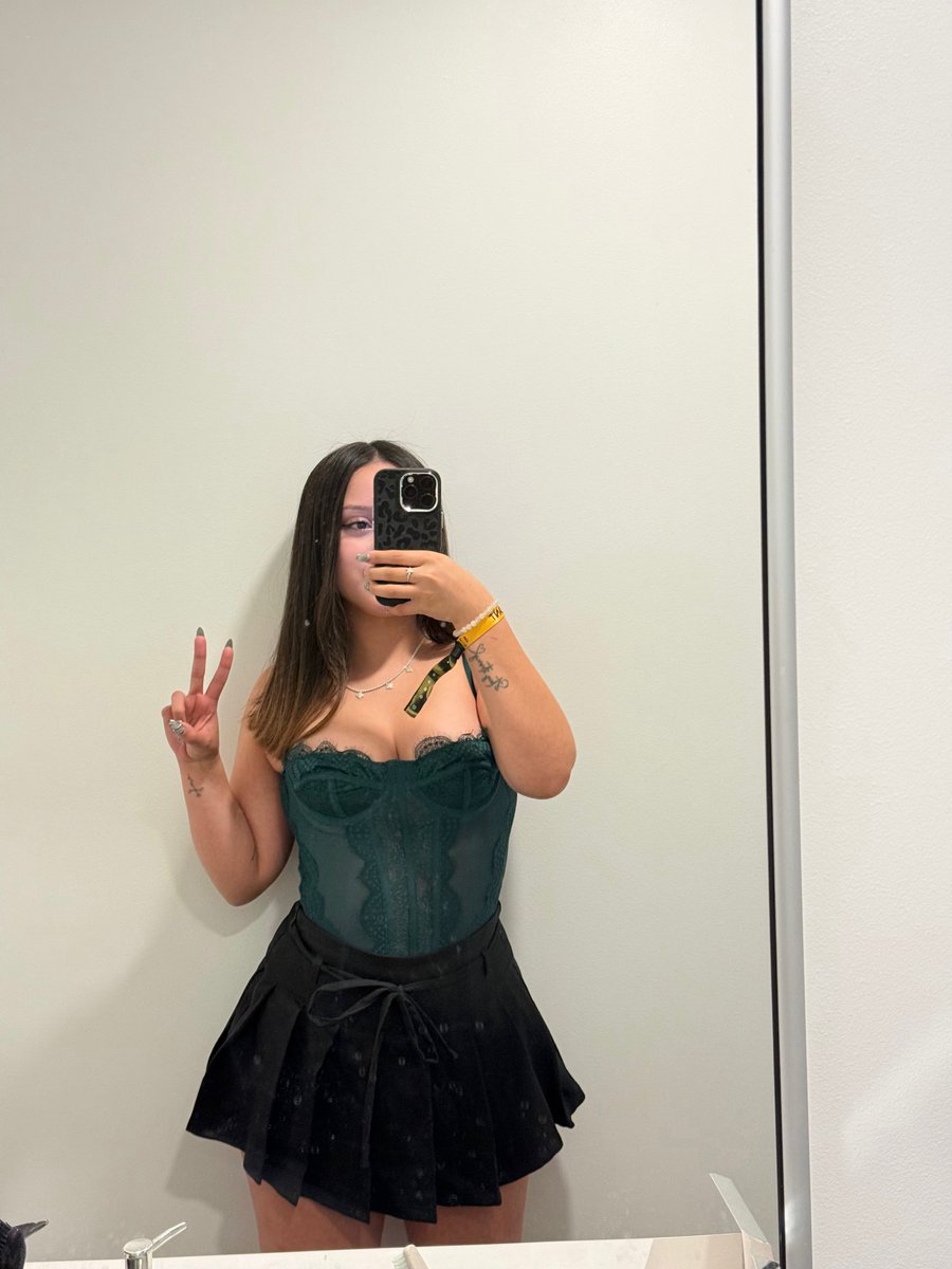 Florencia Verlaine tweet media