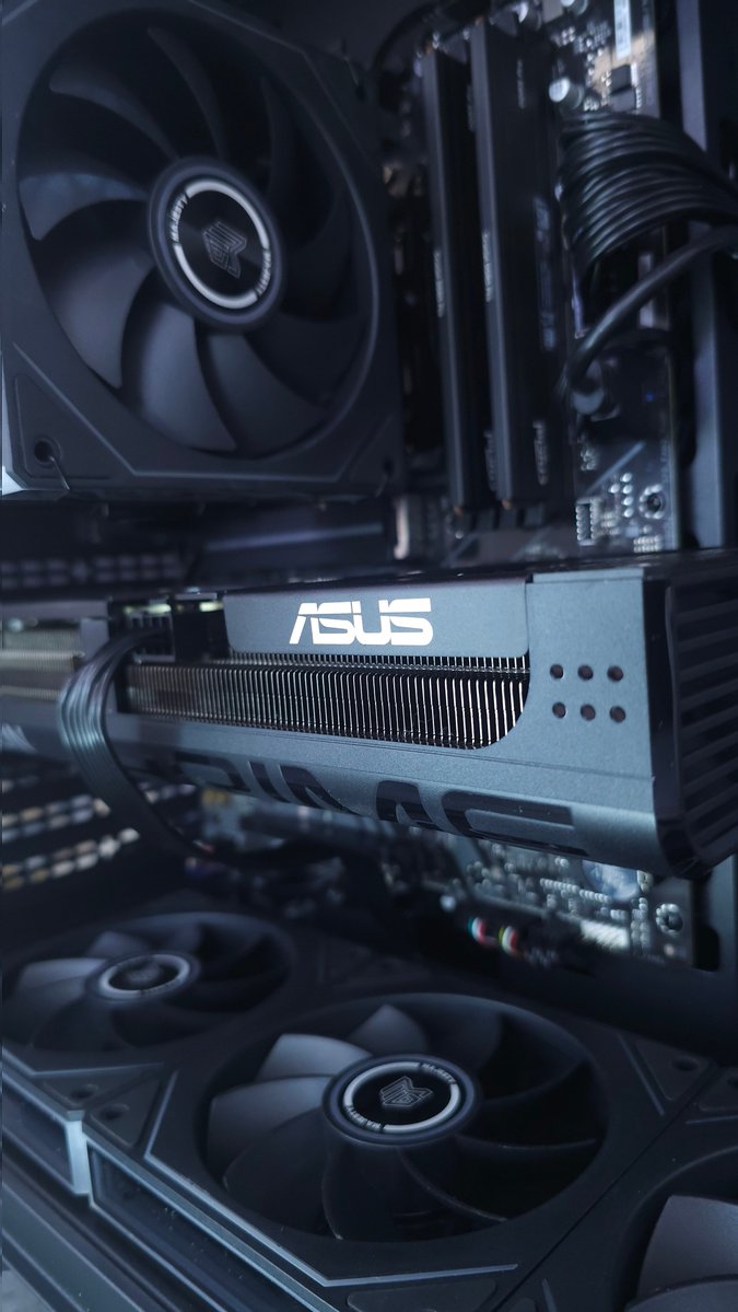 Khalid Y-10 tweet media