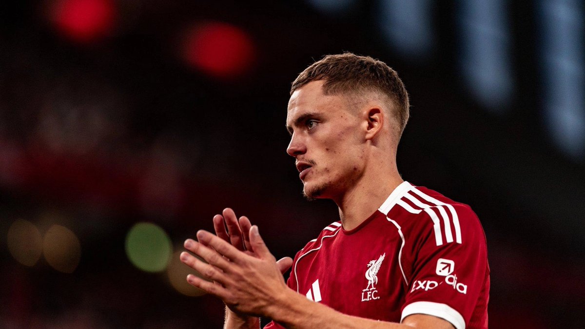 EBL2017's tweet photo. Wirtz has caused Liverpool incredible imbalance.

It's almost like there's this pseudo-intellectual movement centred around him where it's unacceptable to criticise him.

Everyone can see his quality.

But he plays immaturely. He has no pausa or positional discipline. Like Foden. https://t.co/pBrmA4FwCW
