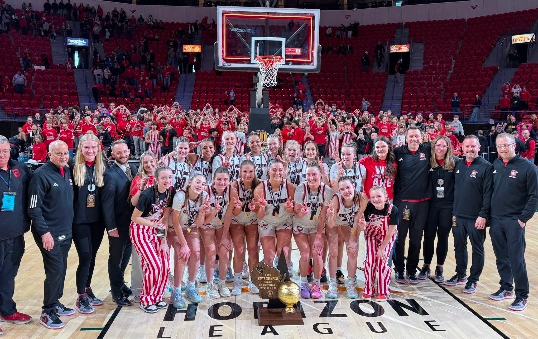 tsplitty's tweet photo. 30-0! 2nd straight D3 State Champions! Blessed to have been able to work with this team and coaches. We faced challenges together with trust in God’s plan. Incredible growth by an amazing group of young ladies. Proud of them for so much more than what they did on the court! https://t.co/T3Q6mbpyOB