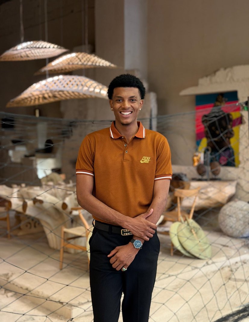 Veeh_hhh's tweet image. If not Tyclev who else 
#PerfectMatch