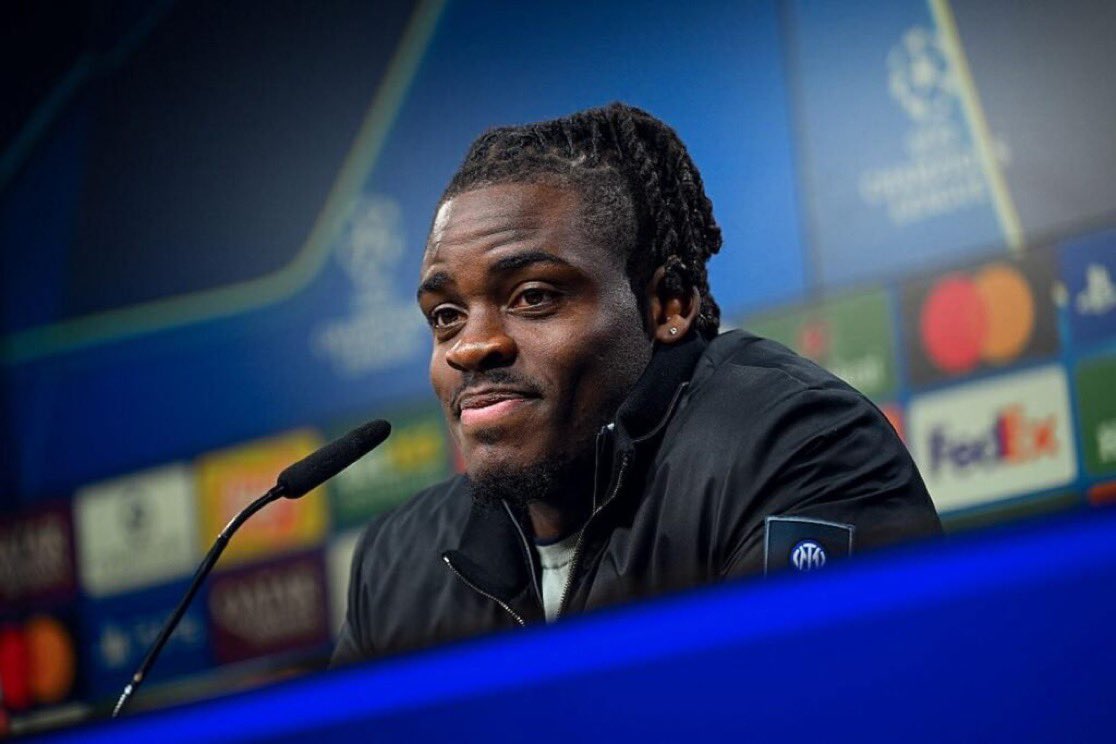 Internazionalizando ⭐️⭐️ tweet media