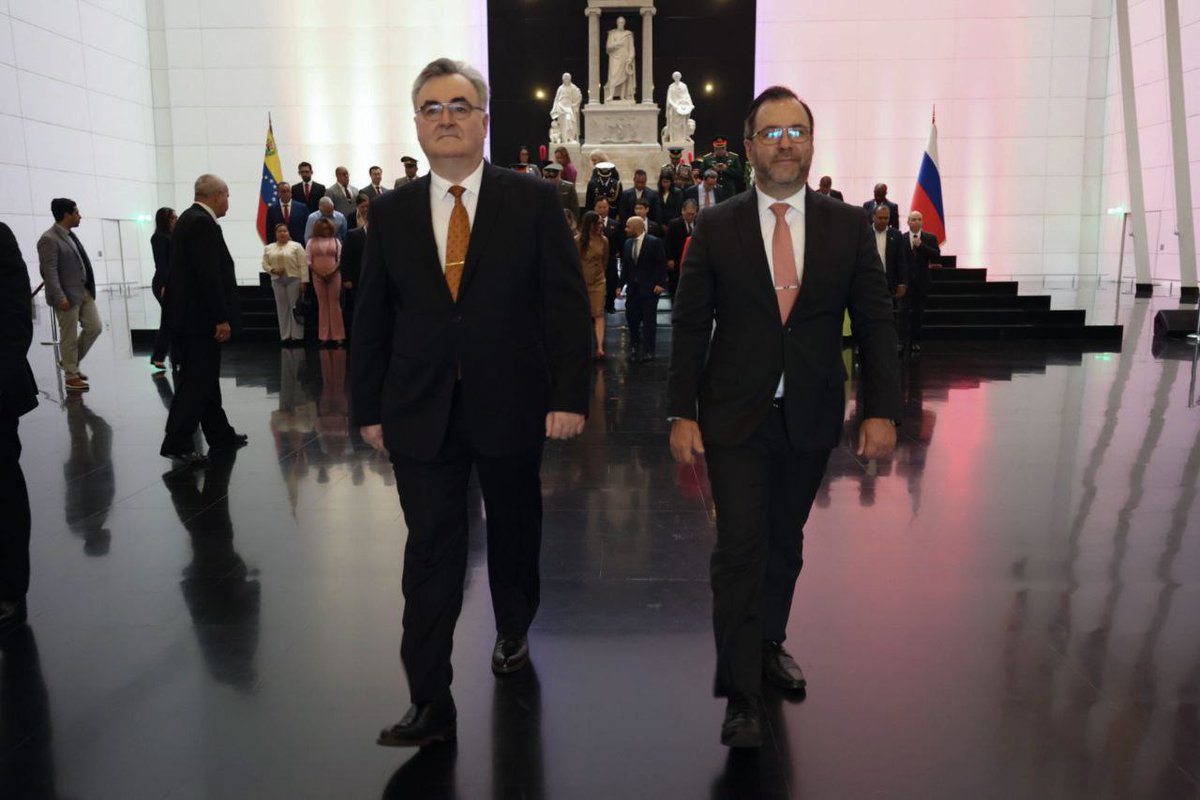 Yvan Gil tweet media