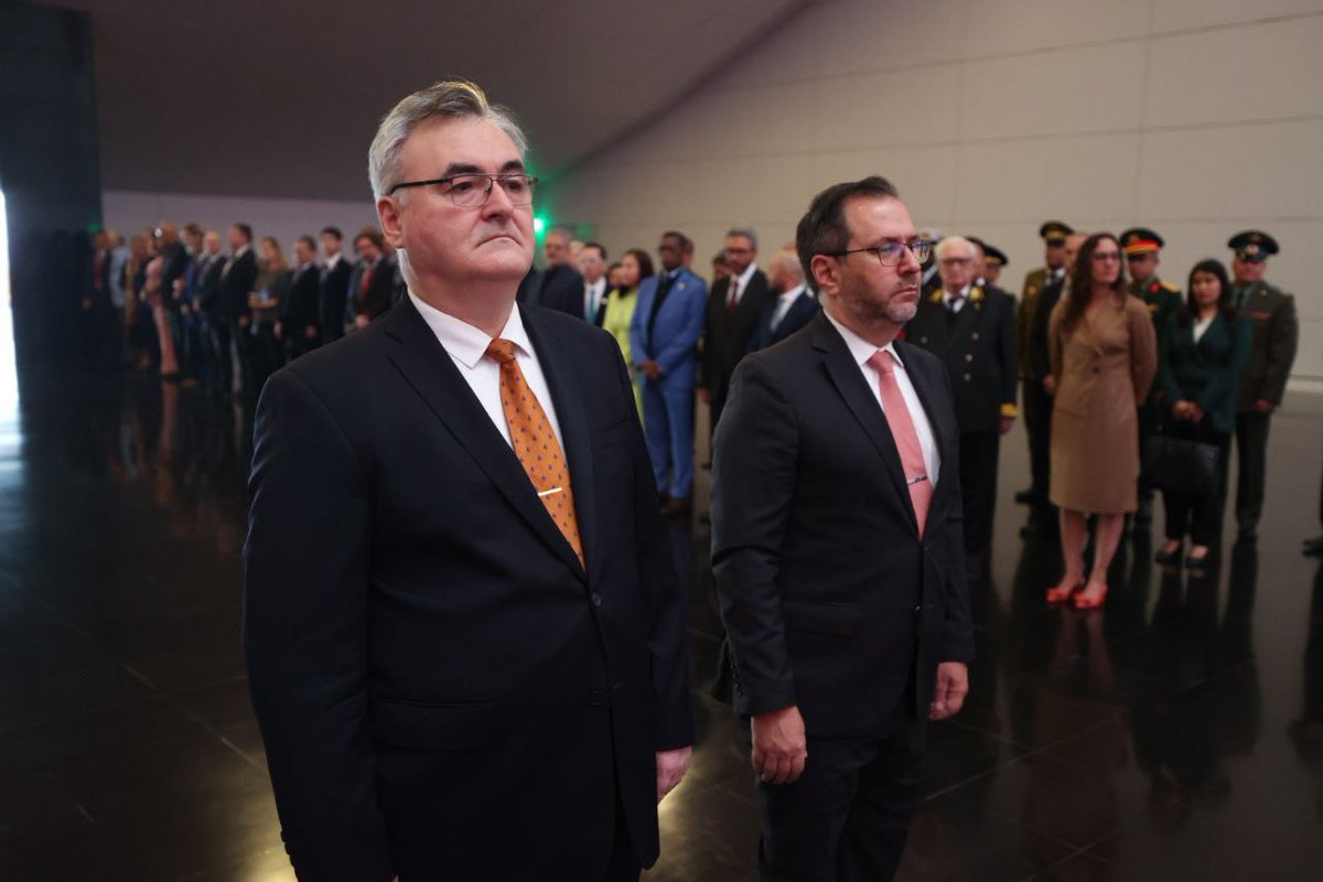 Yvan Gil tweet media