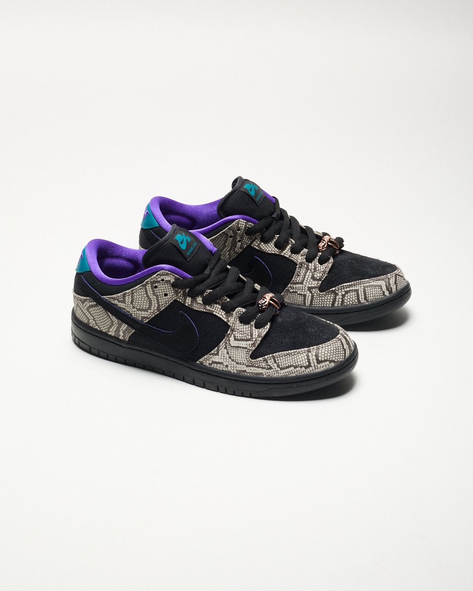 beats undefeated コラボ　イアフォン dunk jordan Nike SB X Dashawn Jordan Dunk Low Pro - 'String/Black/Bright