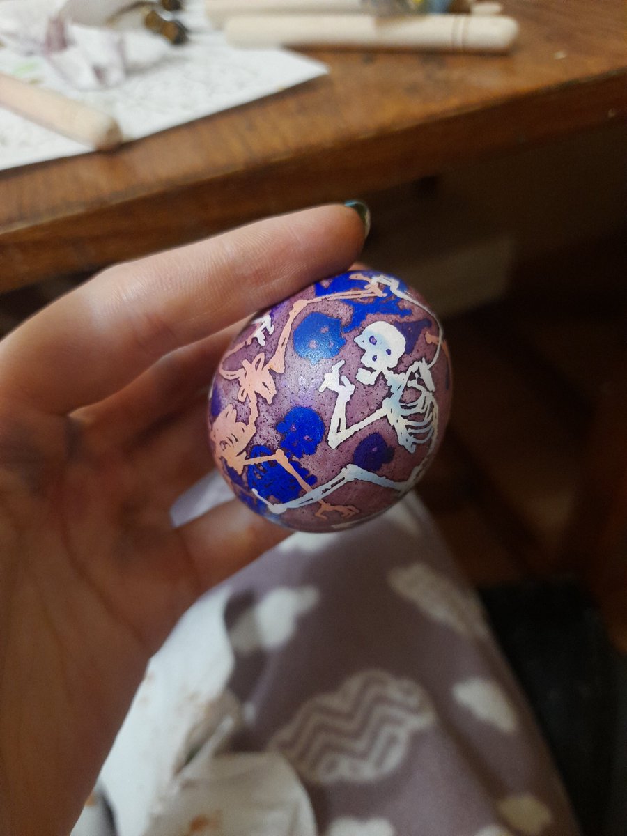 хтось tweet media