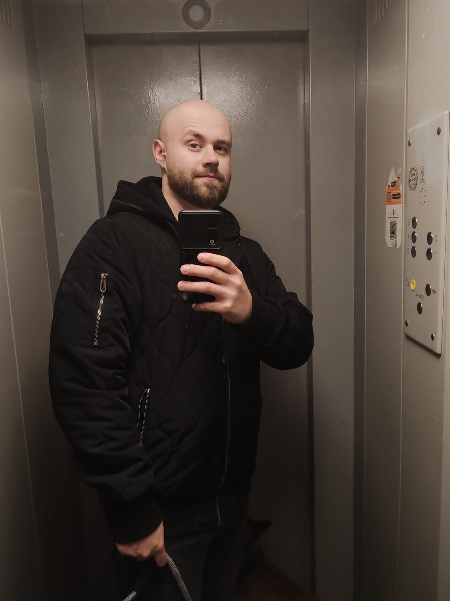 Нетрезвый корги tweet media