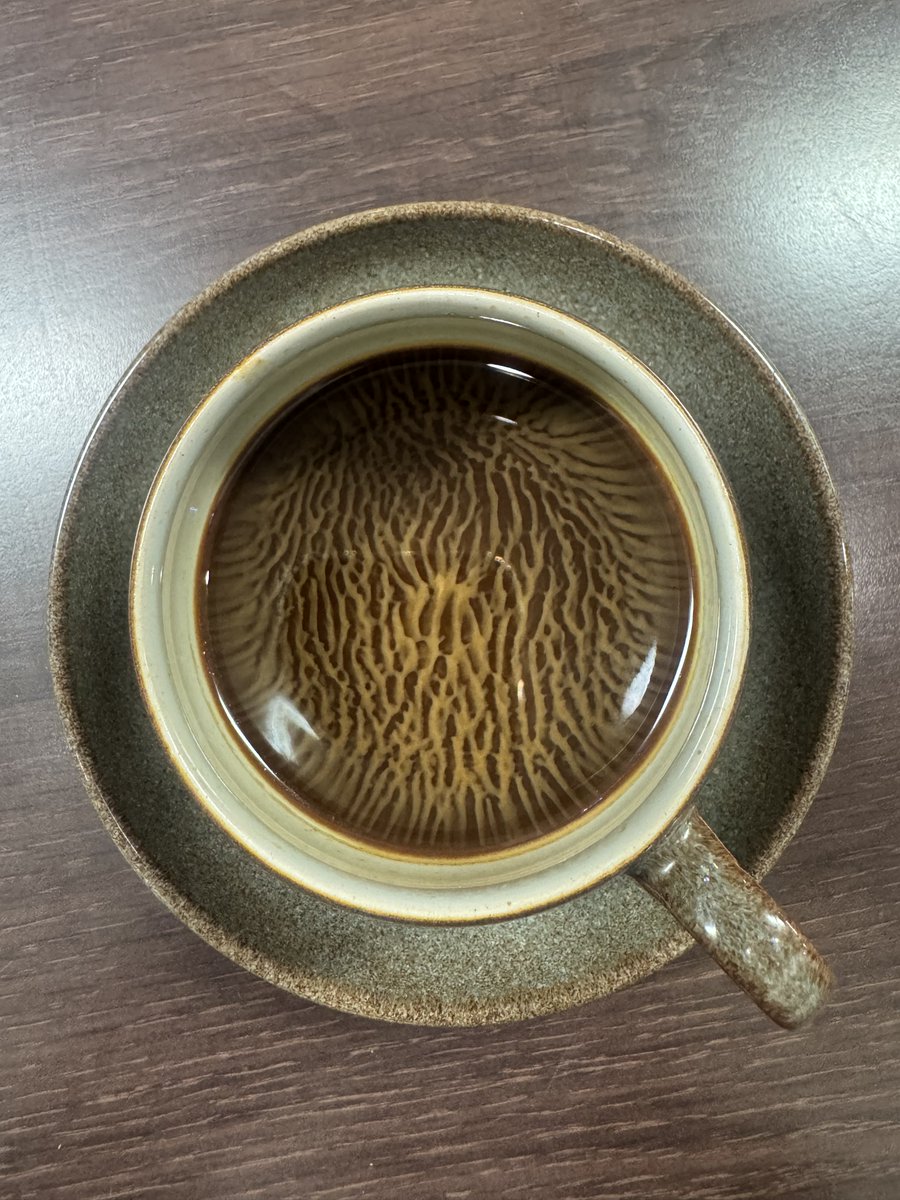 aroundthehouses's tweet image. Clouds or sand dunes in my coffee 
#patterns