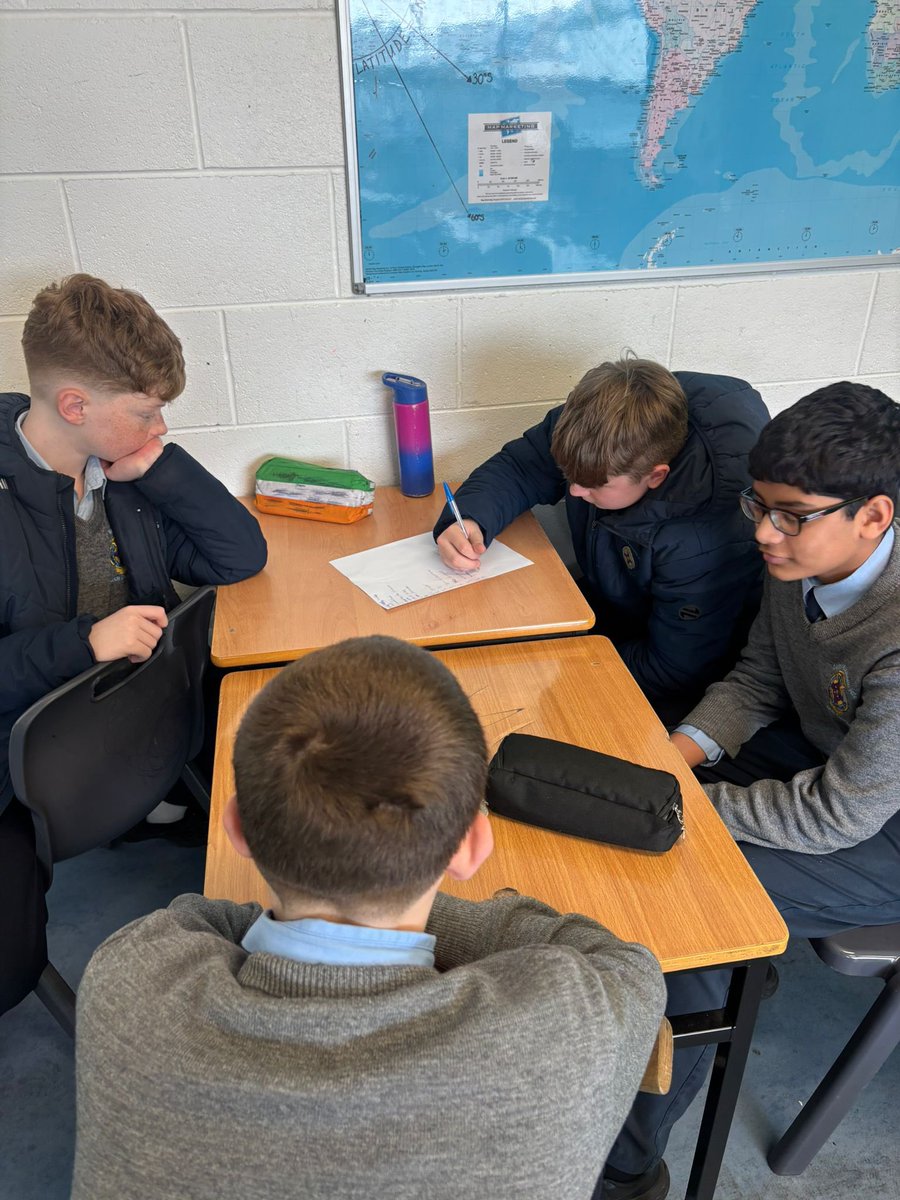 Coláiste Éamonn Rís tweet media