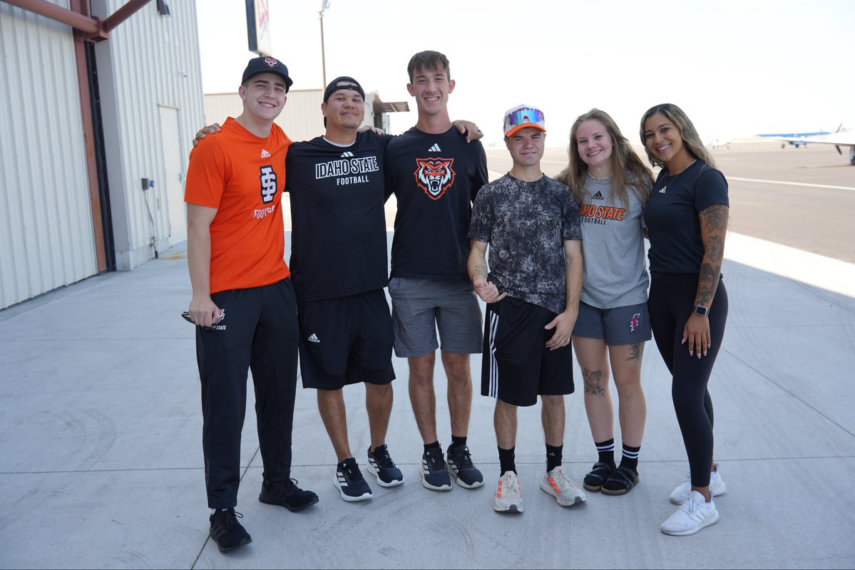 Ryan Barker tweet media