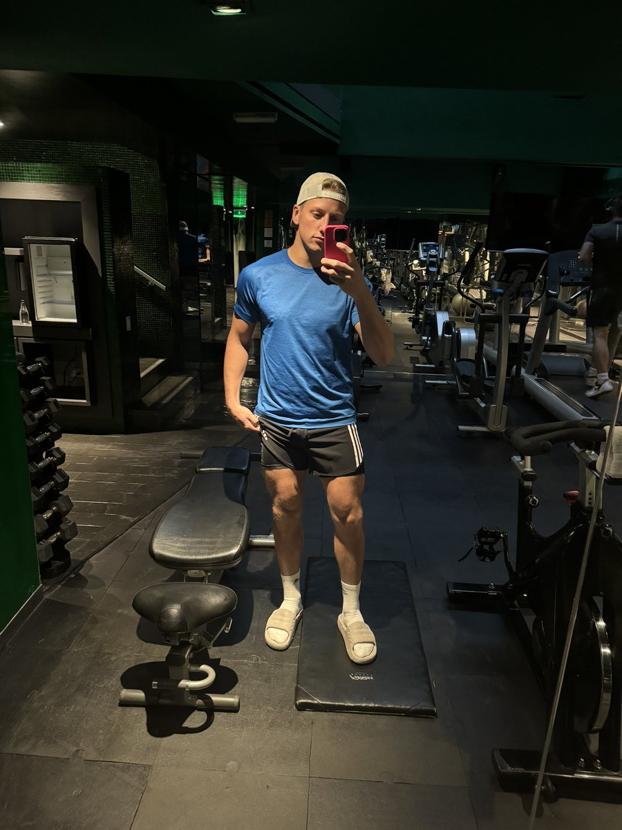 Hayes boy 😏 tweet media