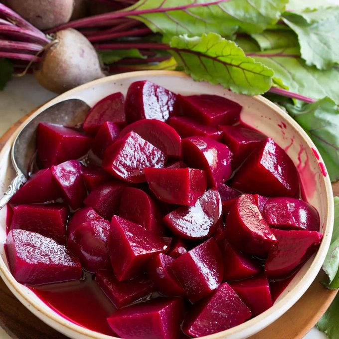 The Rubber Chicken🇨🇦 tweet media