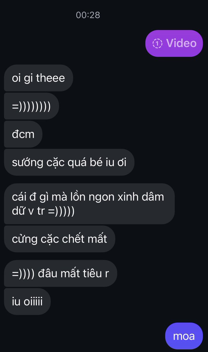 can i get a kiss? tweet media