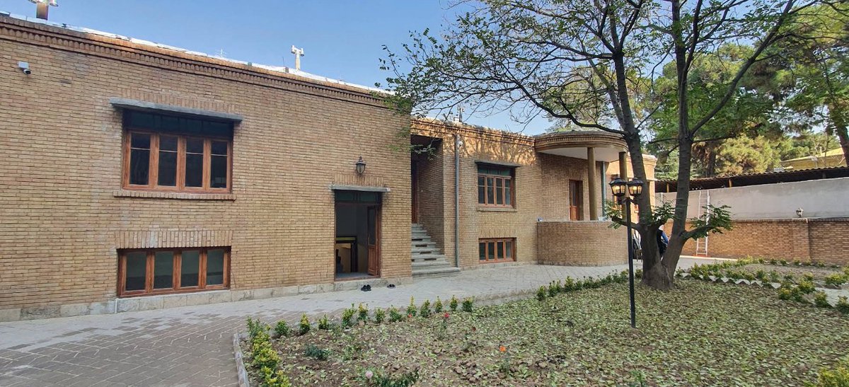 don | دُن tweet media