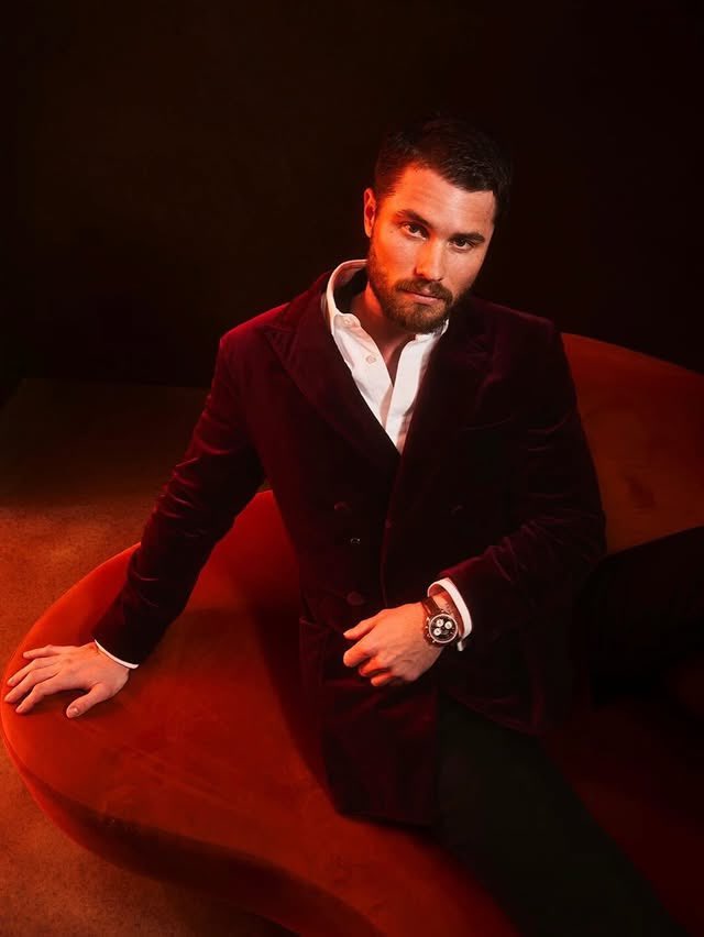 Chase Stokes Access tweet media