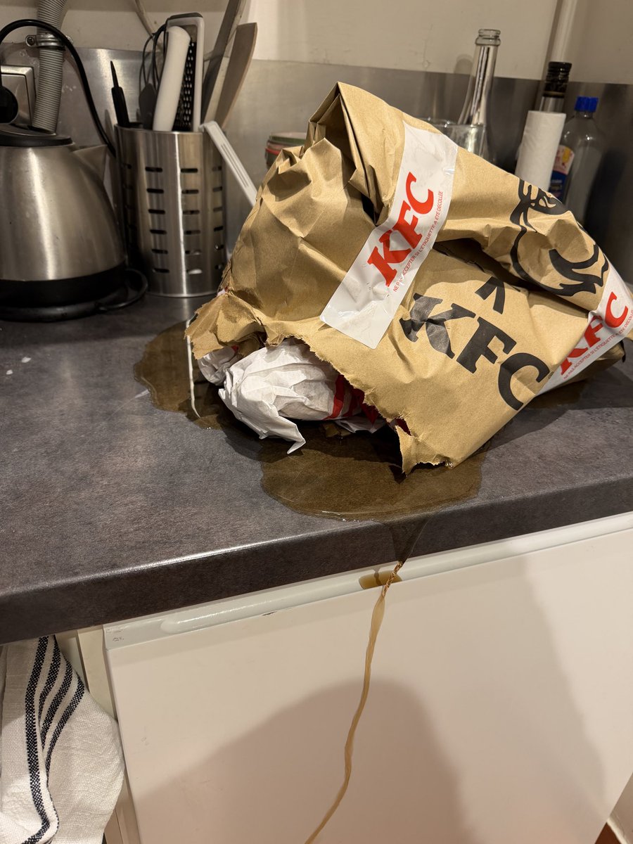 Léo9375 tweet media