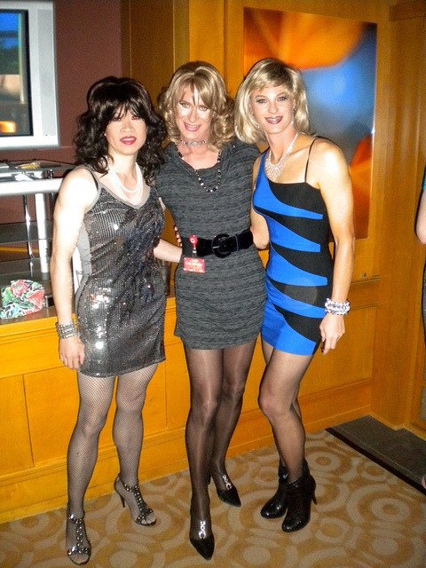 the tramp stamp 2 👉 😭🍹🥃🍷🍸 tweet media