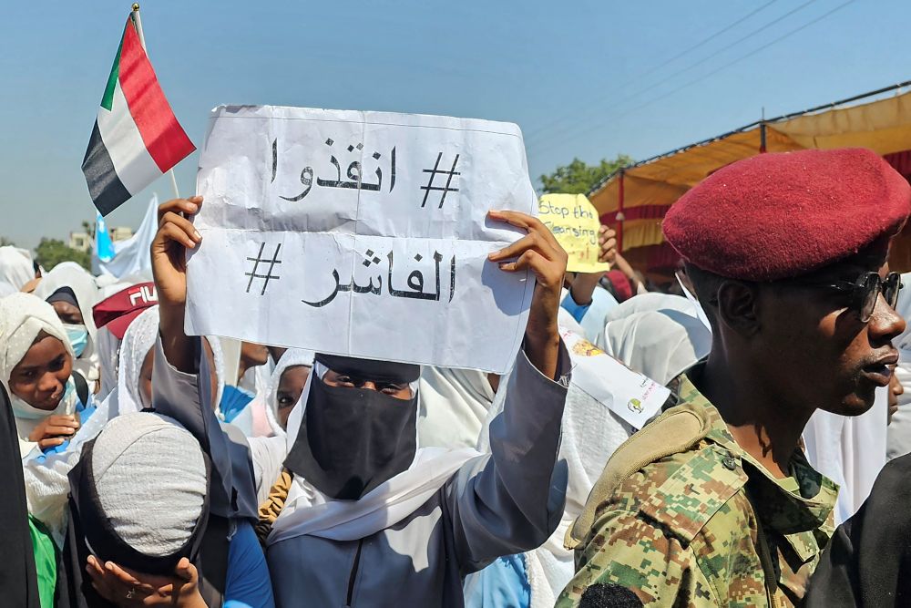 arabnews's tweet image. #MEDIAMATTERS: @pressfreedom (Committee to Protect Journalists) has called on #Sudan’s Rapid Support Forces to ‘immediately release’ three female journalists arab.news/p73yr