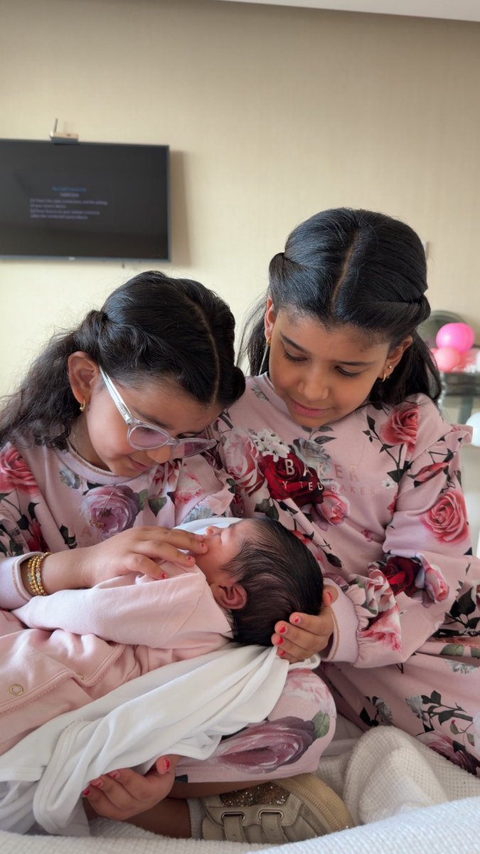 بشاير ام ثموري tweet media