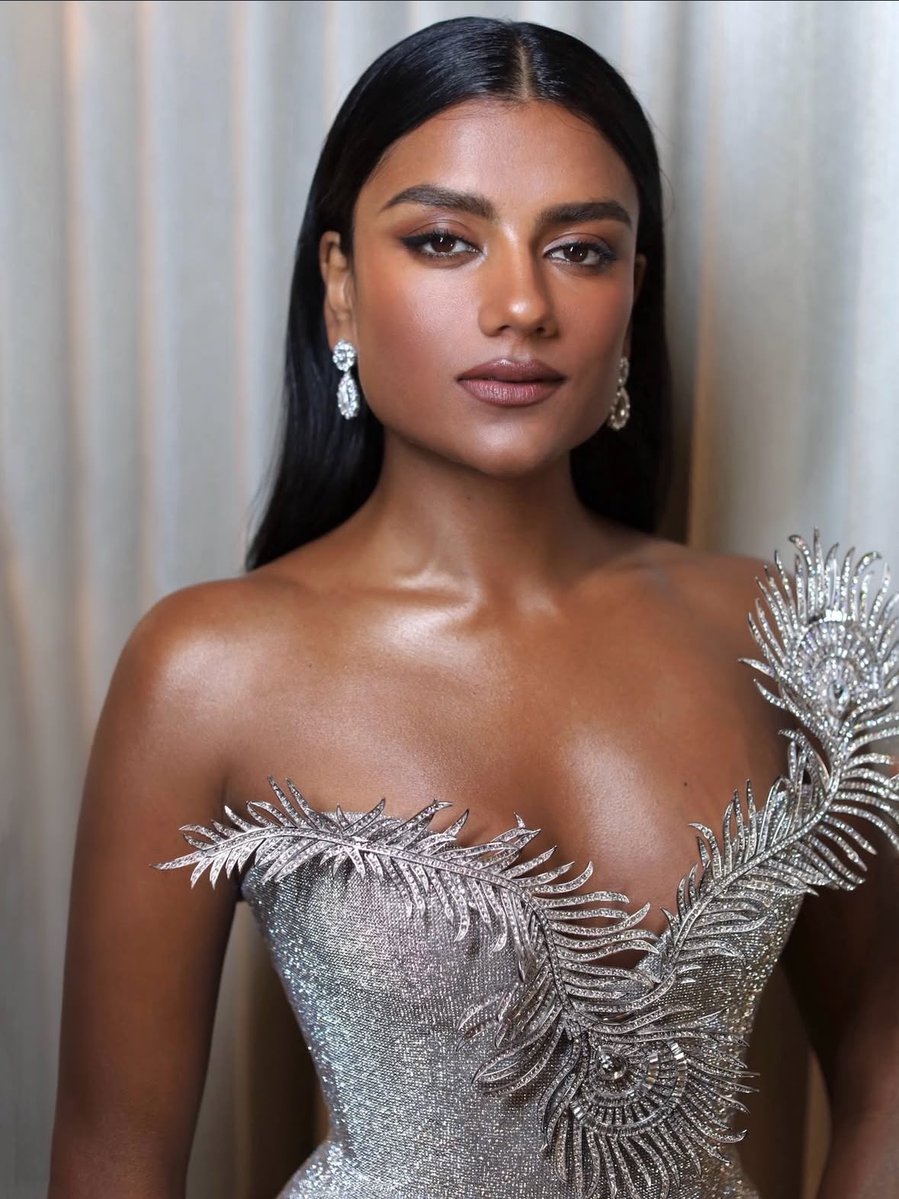 iRis 🐝 👸🏾🤴🏻 tweet media