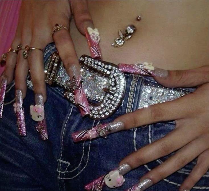 ℜ𝔢𝔥𝔷𝔞𝔲 tweet media