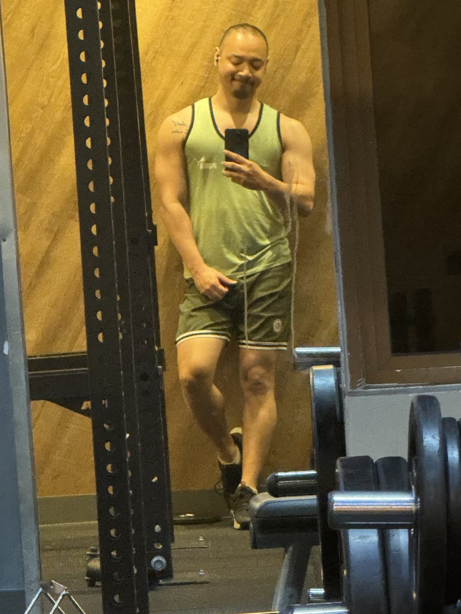 CharlesAames tweet media