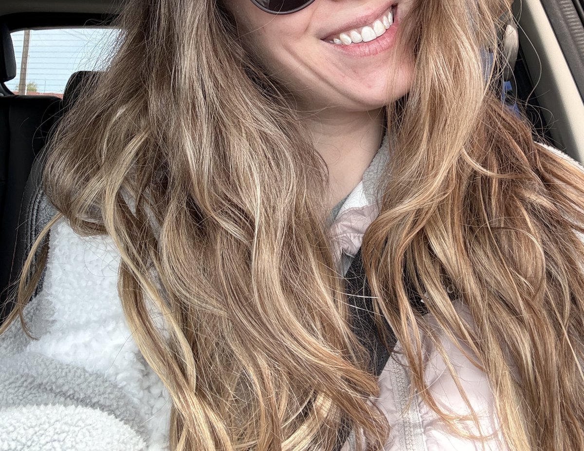 Time for a haircut and to get a pedicure. I love being spoiled every day. 💖💕