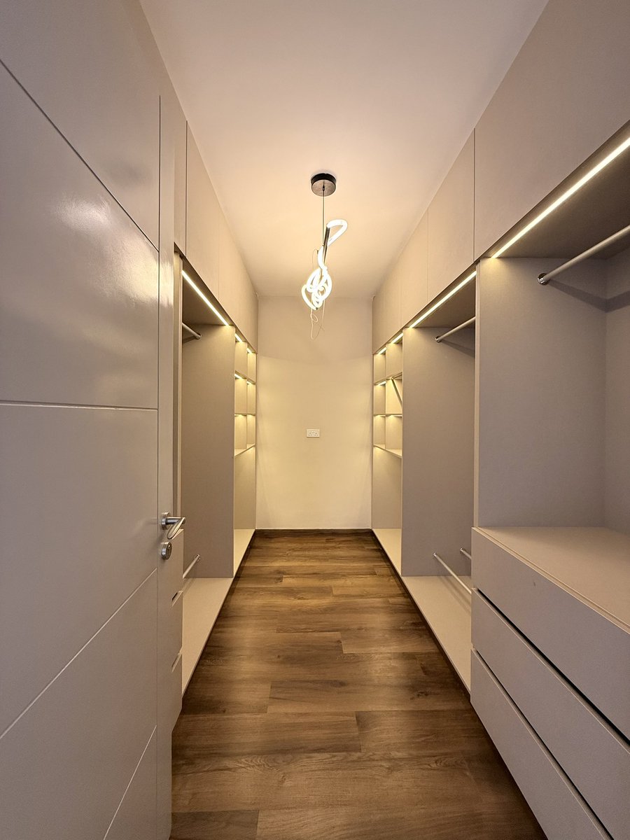 Properties 360 tweet media
