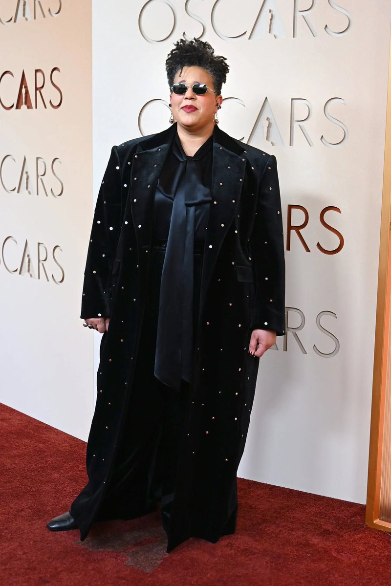 Island Records tweet media