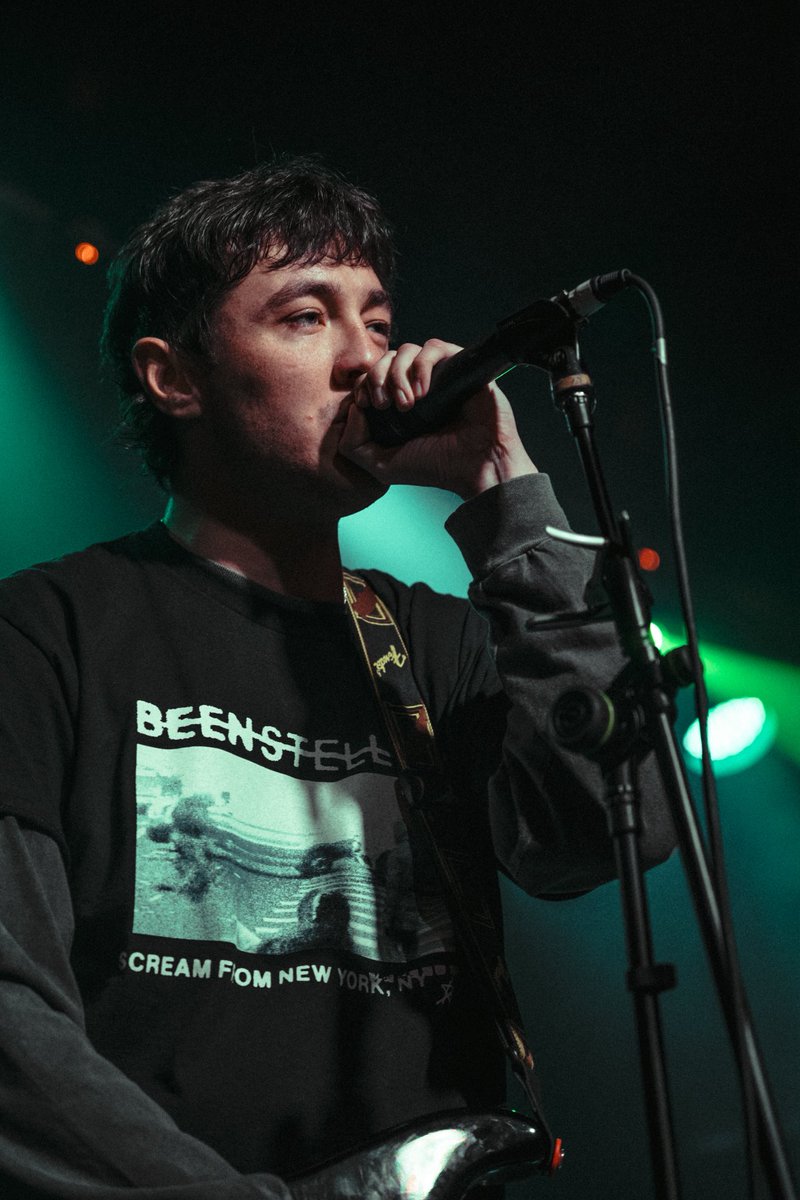 TheFrowns's tweet photo. Thank you to everyone who came to our headline on Friday - one of the biggest crowds we’ve played too. 

Thank’s to our supports and to @scruffoftheneck for putting the show on. Crowd was unreal as always, see you all at the next one :( https://t.co/nhr77cUlId