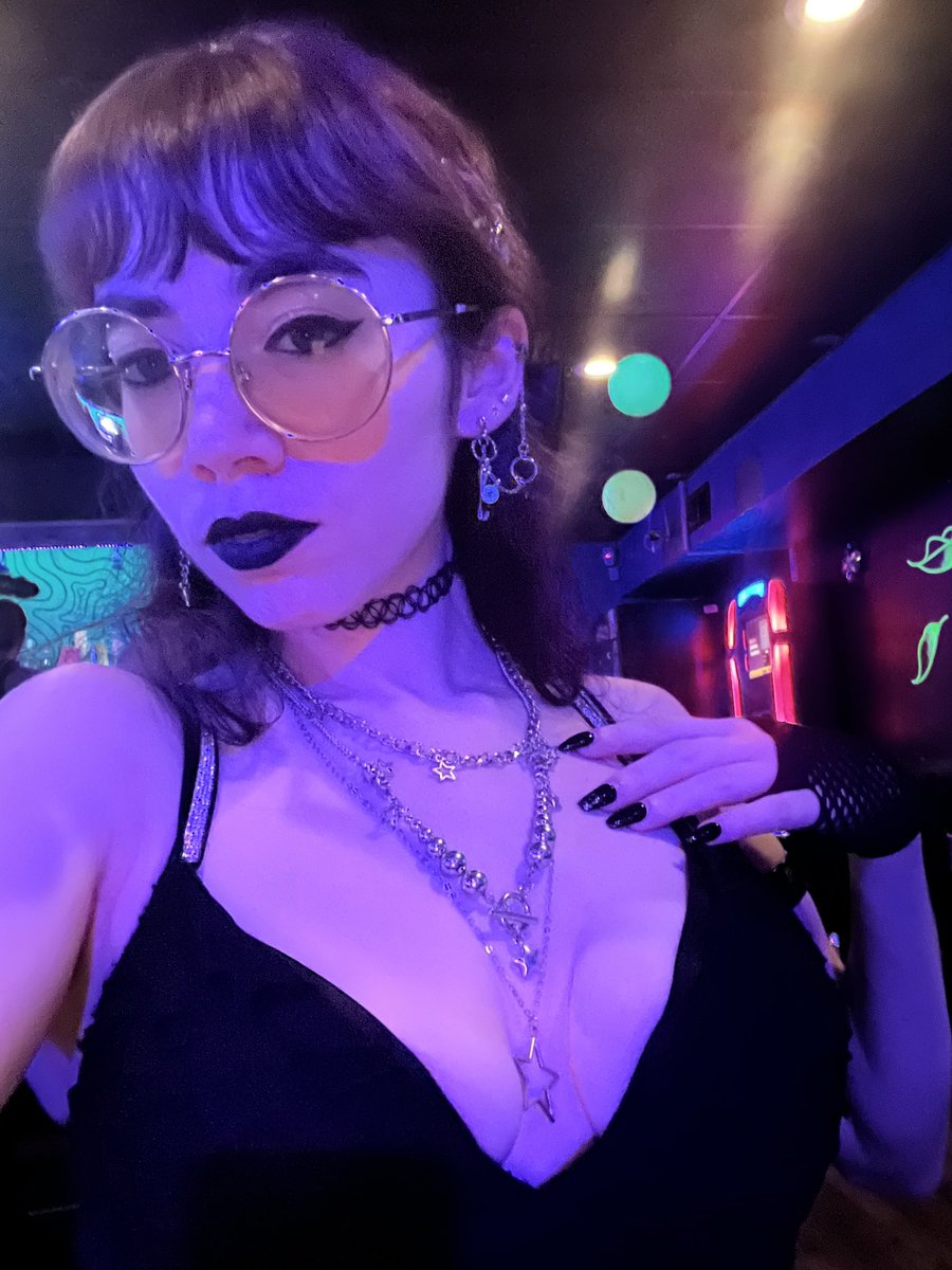 ~NeoPo~🥛💗 MILK MAN VT tweet media