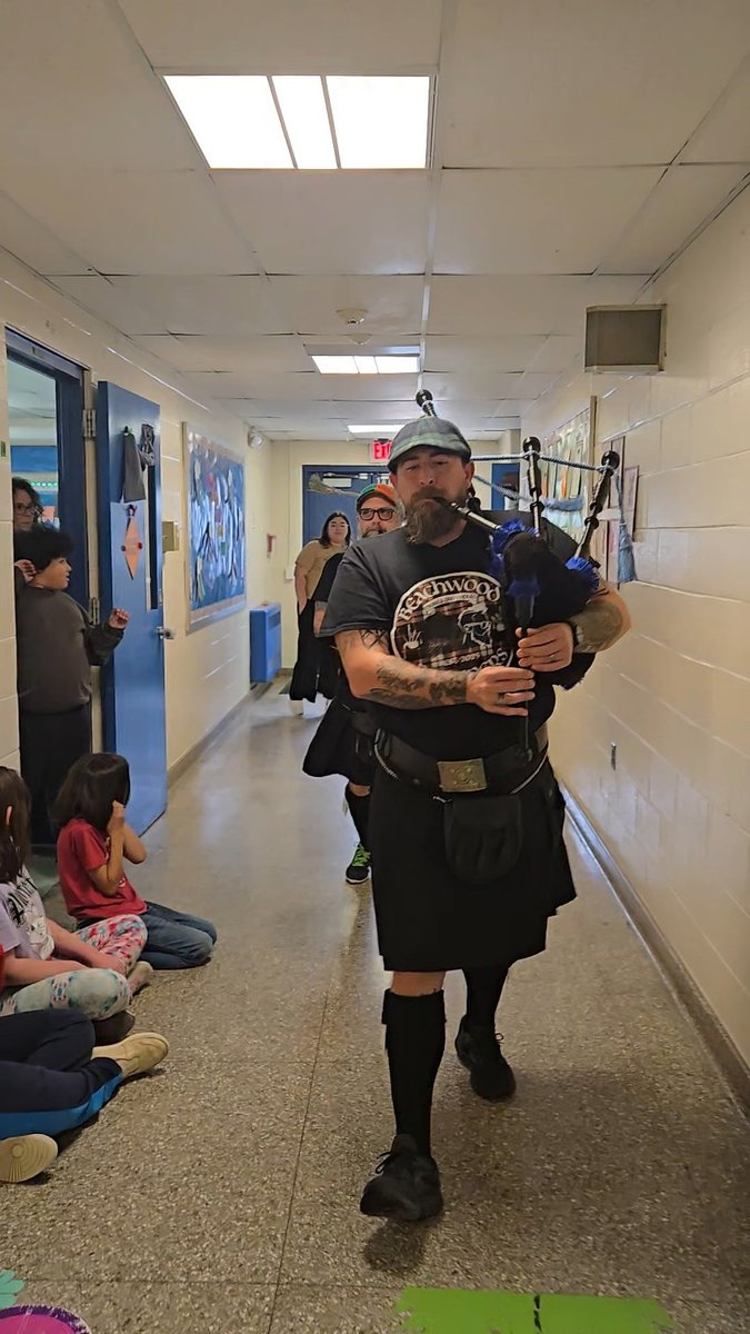 Ms. Bayles tweet media