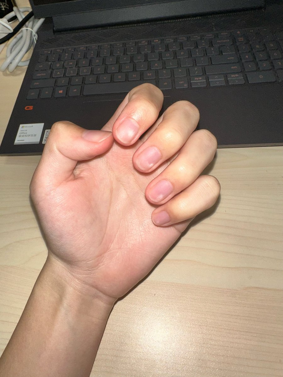 燕麦拿铁 tweet media