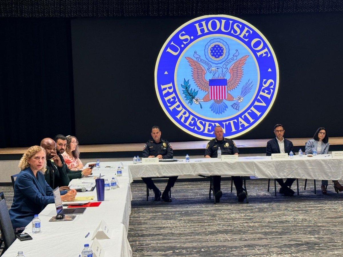 Rep. Debbie Wasserman Schultz tweet media