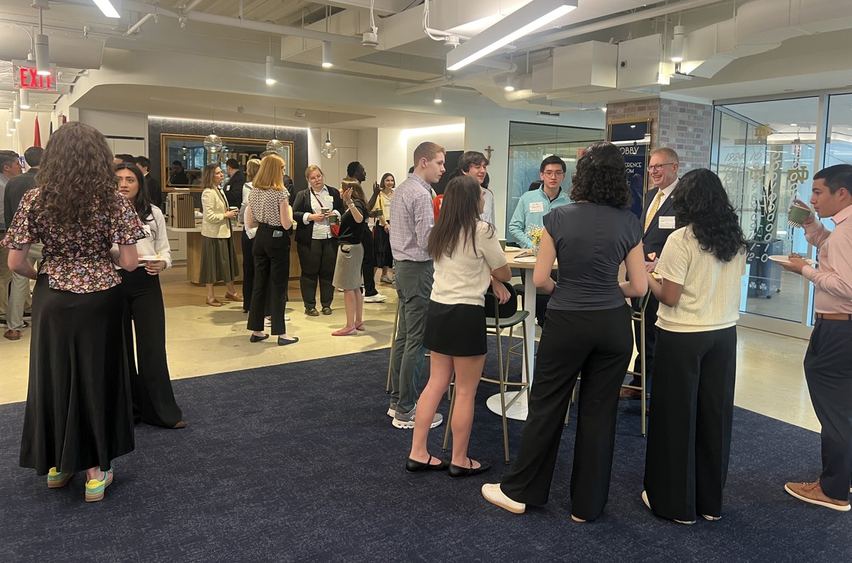 Notre Dame Washington Office tweet media