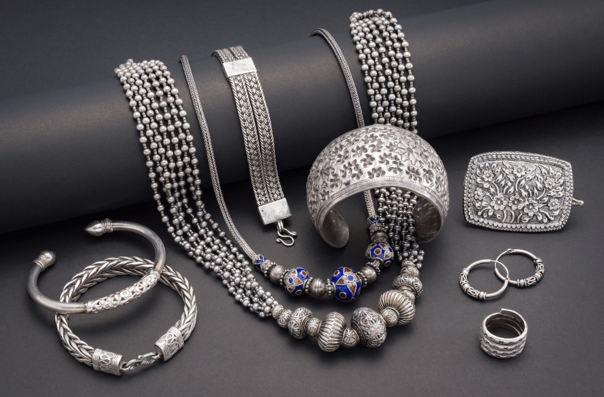 🚨 India has restricted imports of silver jewellery studded with inexpensive diamonds until June 30, 2026 (GOI)

NEW DELHI, March 17 (ETNOW) — India has restricted imports of silver jewellery studded with low-value diamonds until June 30, the government said in a notification,