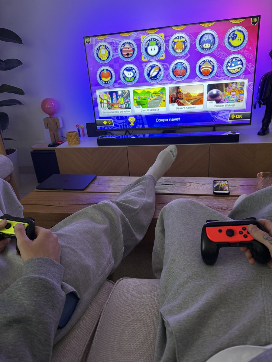 Big Buzz 💚 tweet media