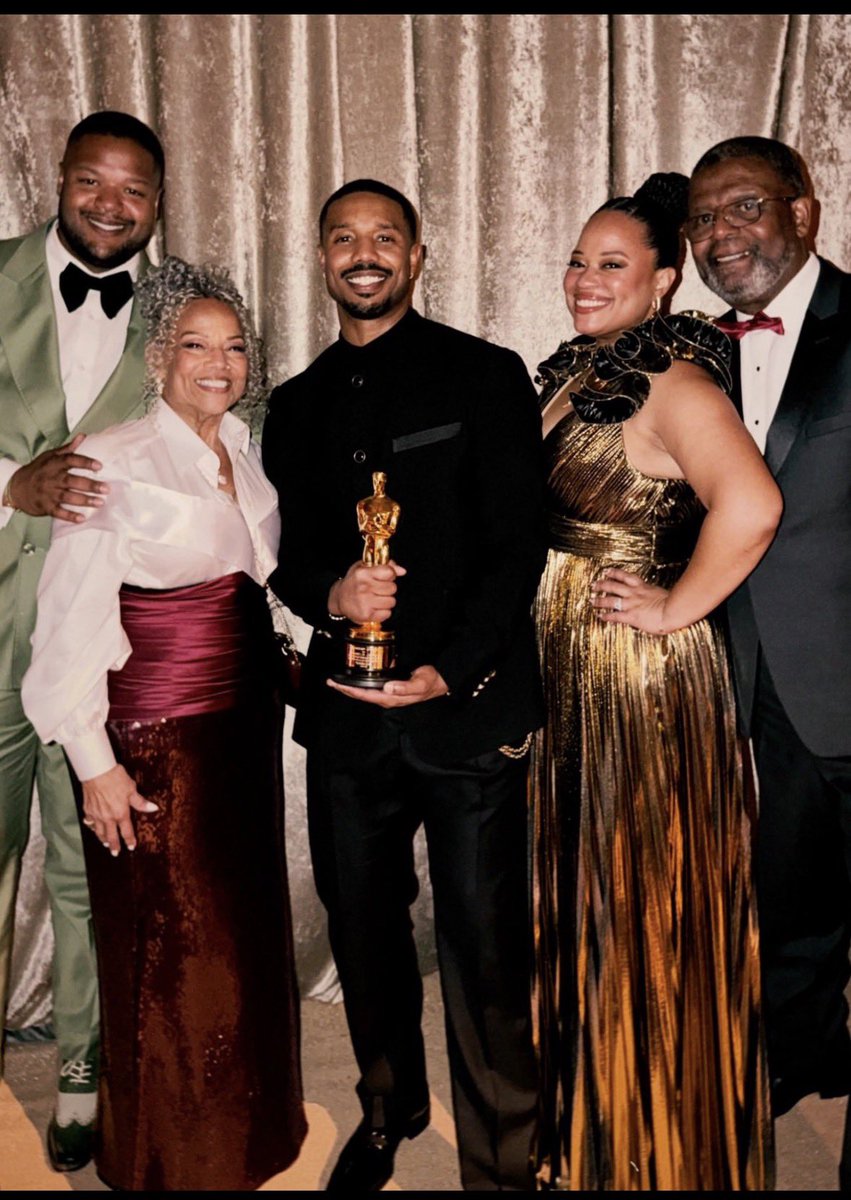 Paula Graham tweet media