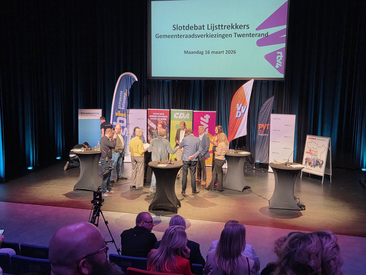 Lijsttrekkersdebat in Twenterand staat op het punt van beginnen.