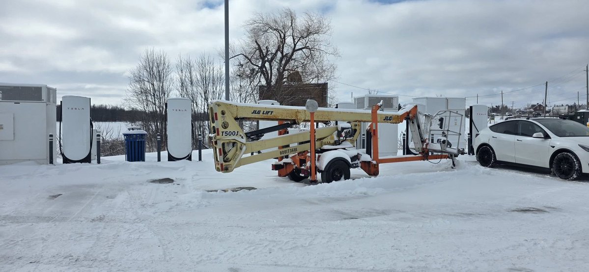 Drive Tesla 🇨🇦 tweet media