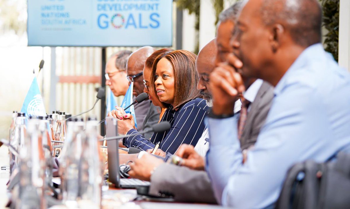 Nelson Muffuh tweet media