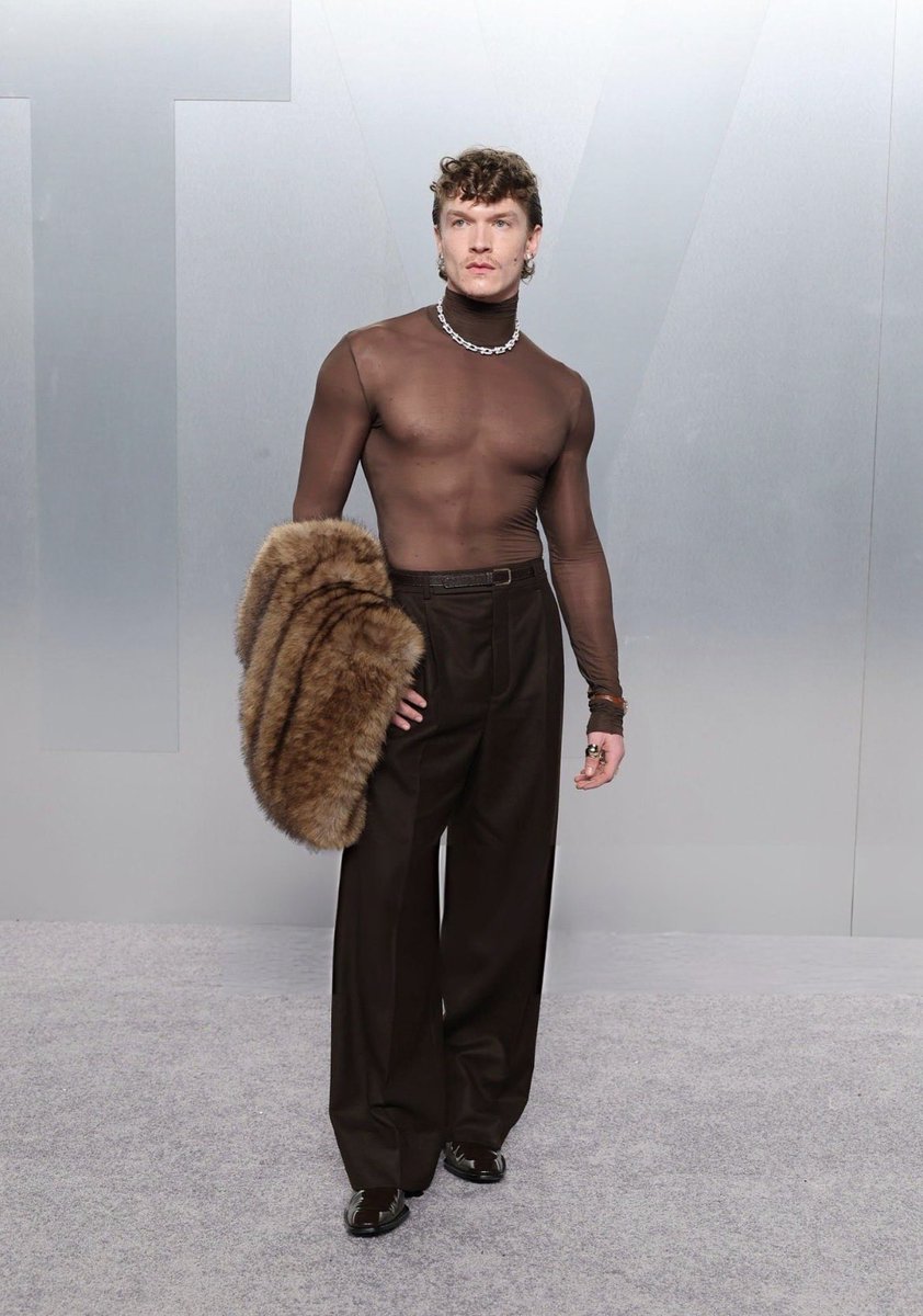 REALROZANOV81's tweet image. #serving #oscars