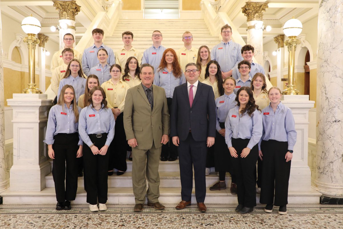 Governor Larry Rhoden tweet media