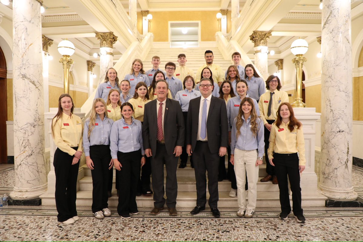 Governor Larry Rhoden tweet media