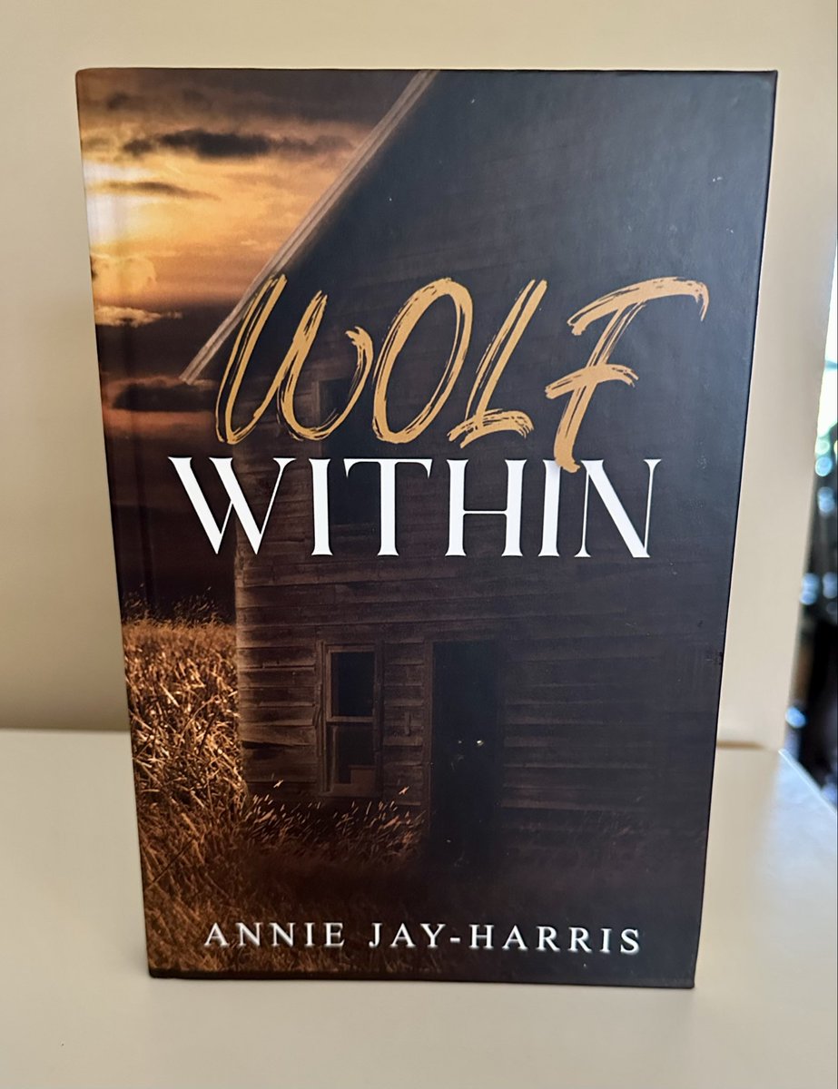 rexnoj's tweet photo. Got your book @AnnieJay_RuOk 😁 https://t.co/SKhU8LhSth