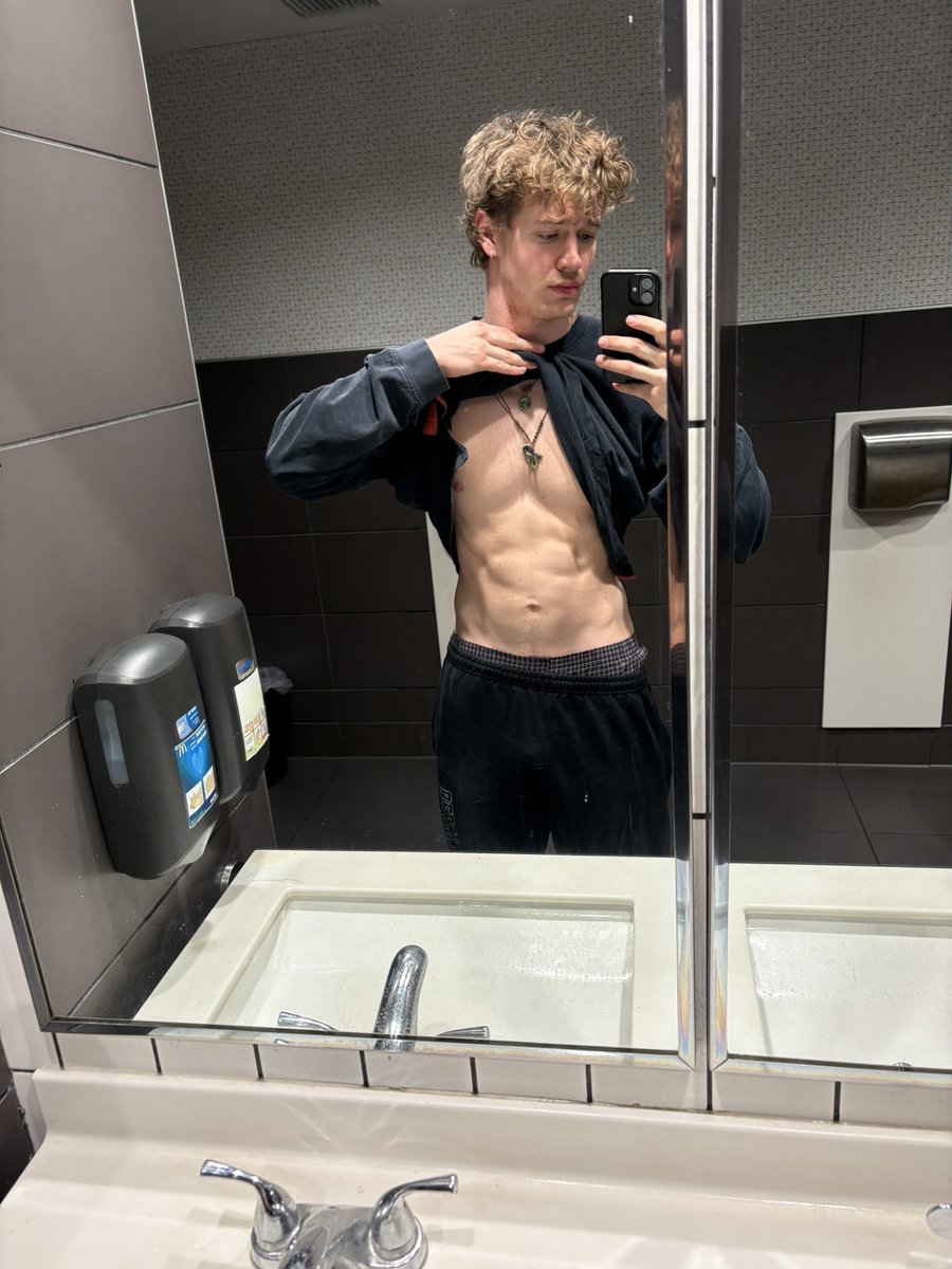 Master Zeke tweet media