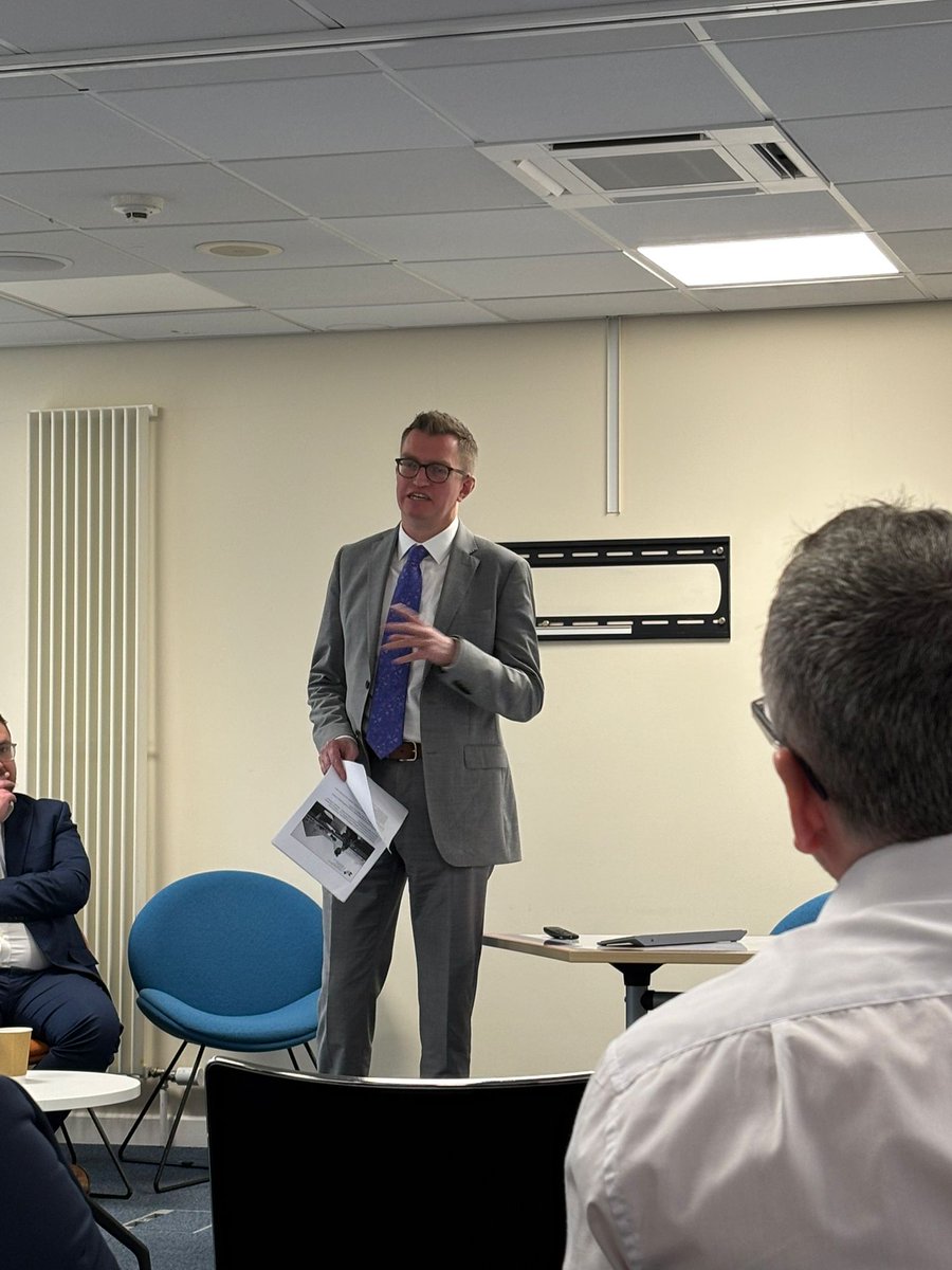 Optometry Wales tweet media