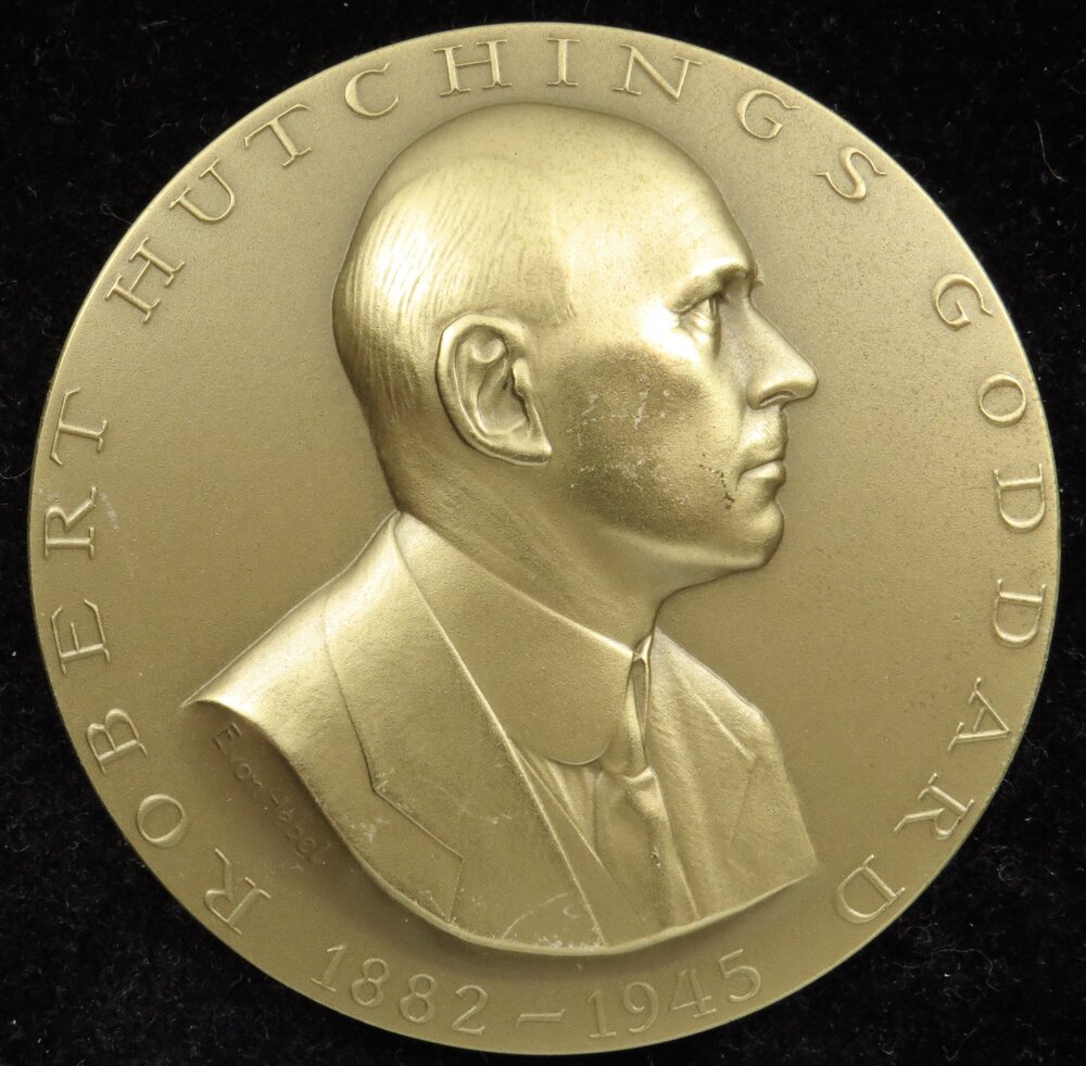 QuestQuarterly's tweet photo. Today is the 100th anniversary of Robert Goddard's historic first flight of a liquid fuelled rocket. Read about Goddard's life in the current issue of Quest. https://t.co/oBah5NrWFo