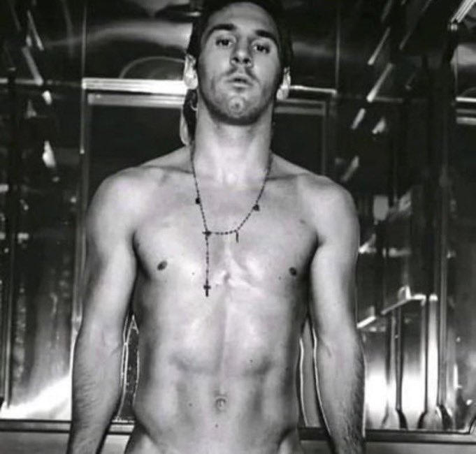 فيصل tweet media