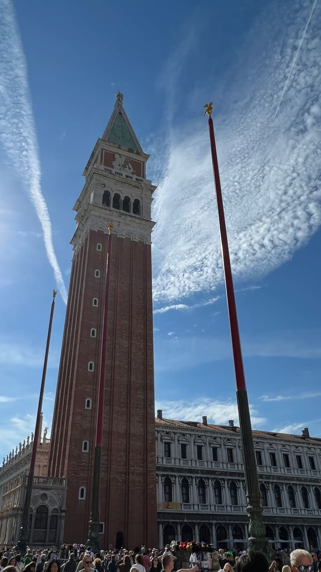 carraway_gatsby's tweet image. Digital experiences require a visual foundation as solid as structural steel.

Generic stock photos dilute a premium brand's architectural integrity. #DesignMatters